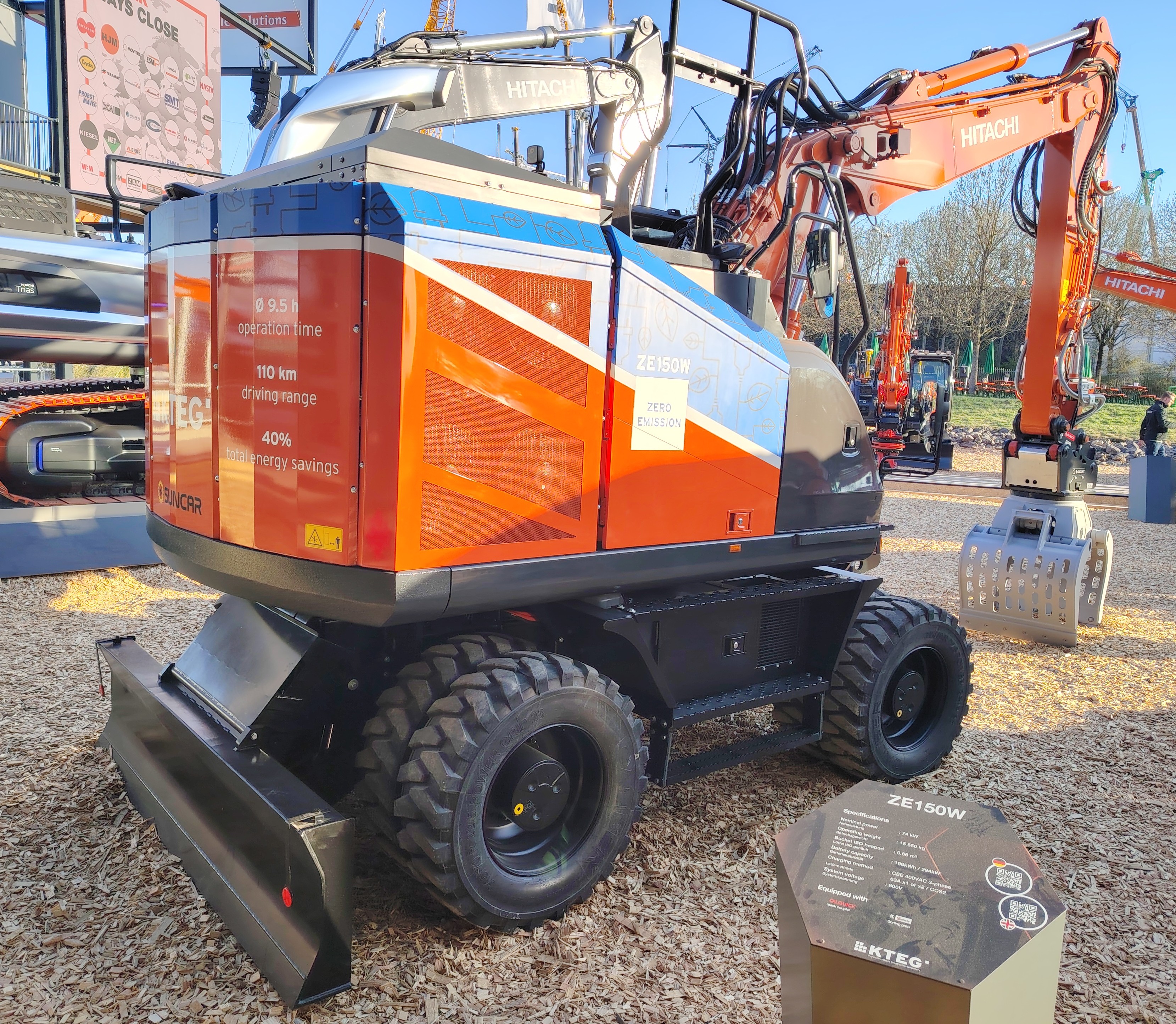 Hitachi ZE150W.jpg