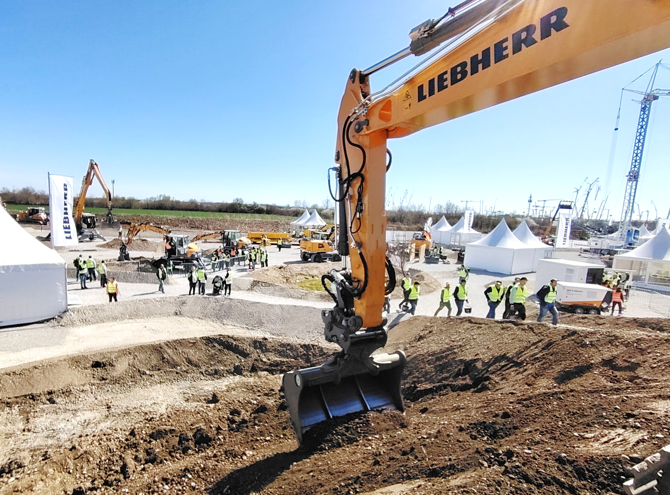 Liebherr.jpg