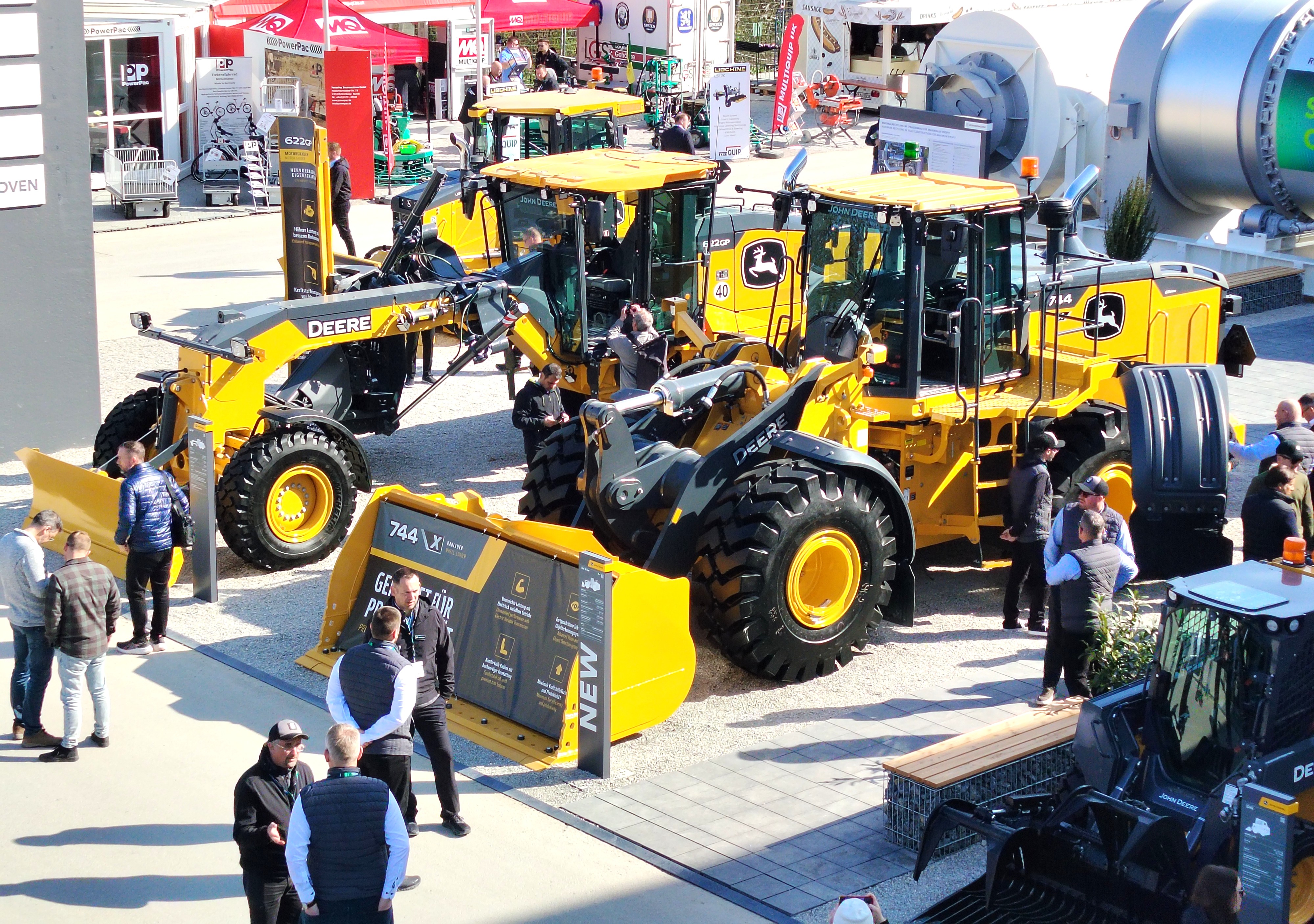 Deere.jpg