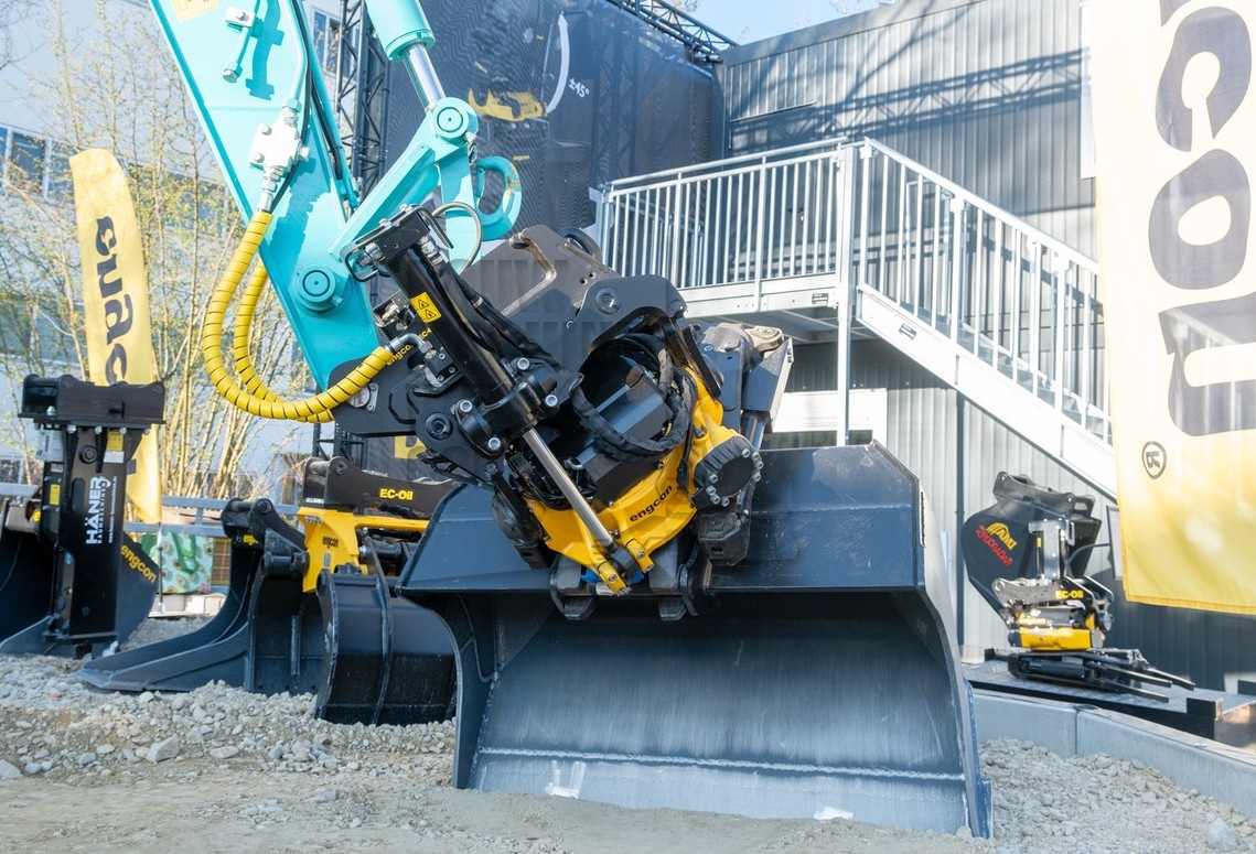 Engcon.jpg