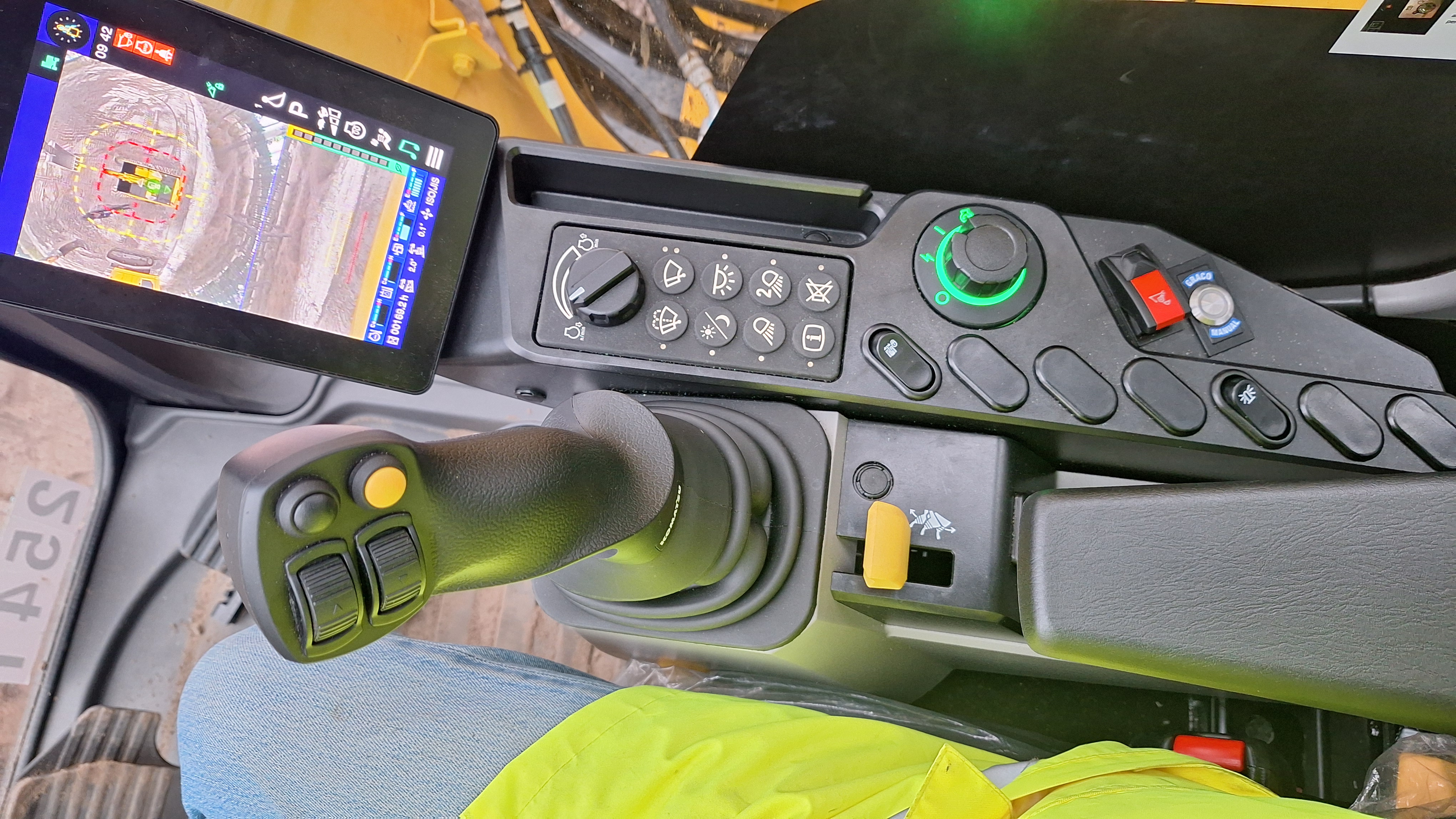 Komatsu 03.jpg